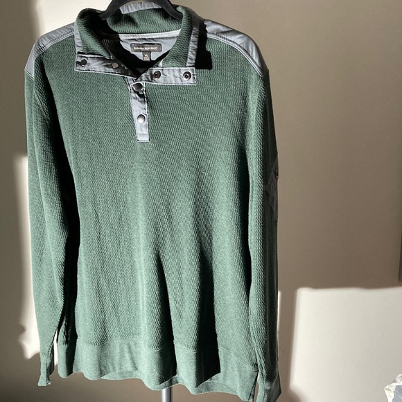 Banana Republic XL Pullover shirt